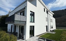 Auslese 54 -Direkt am Moselufer- Gästezimmer&Ferienwohnung